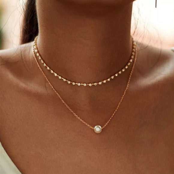 2xHP‼️3/$30 Multilayer Pearl Crystal Gold Necklace - Picture 5 of 6